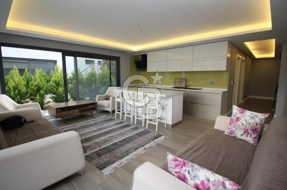 GÜZELBAHÇE ÇAMLI’DA SATILIK 4+2 LÜKS TRİPLEKS VİLLA