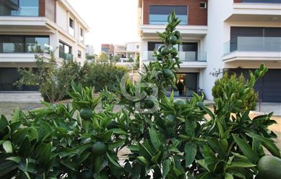 GÜZELBAHÇE ÇAMLI’DA SATILIK 4+2 LÜKS TRİPLEKS VİLLA