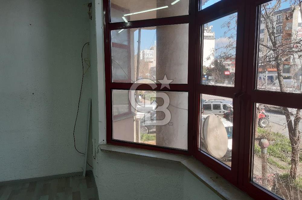 ORHANGAZİ DOĞAN GÜLLÜ İŞ MERKEZİNDE SATILIK OFİS !.