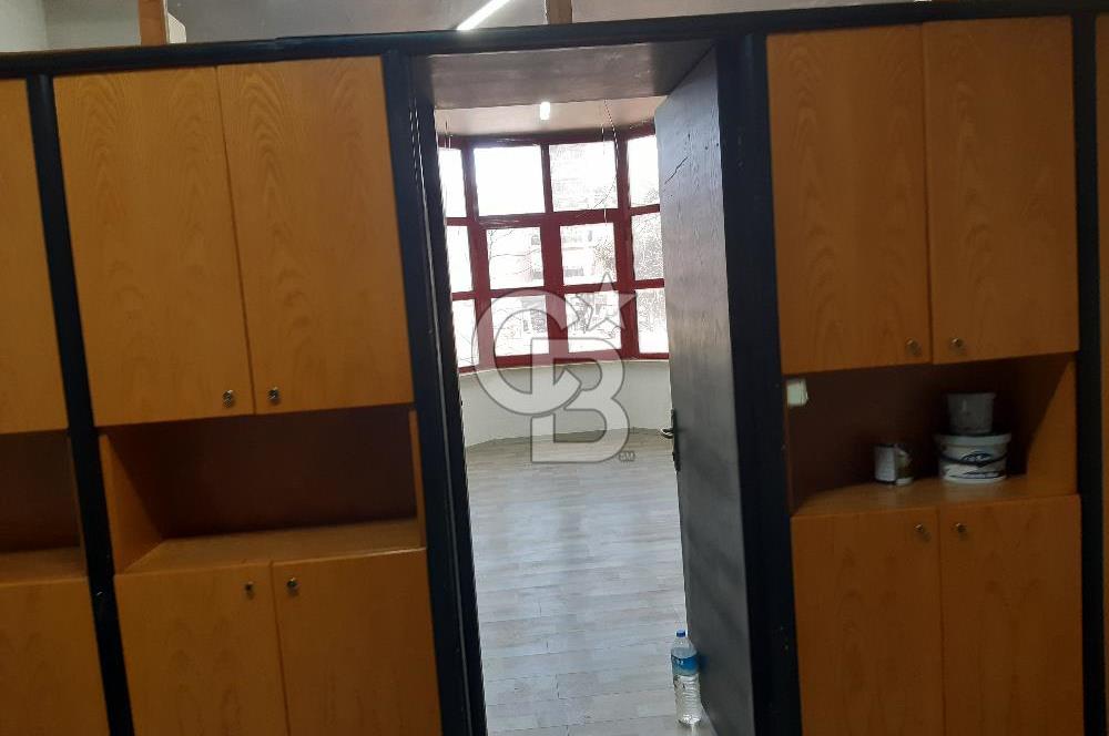ORHANGAZİ DOĞAN GÜLLÜ İŞ MERKEZİNDE SATILIK OFİS !.