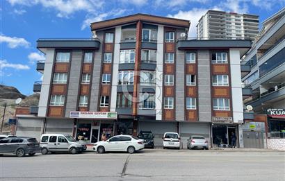 4+1-MANZARALI-ŞÖMİNELİ-ARAÇ ASANSÖRLÜ-KAPALI OTOPARKLI-DUBLEX 