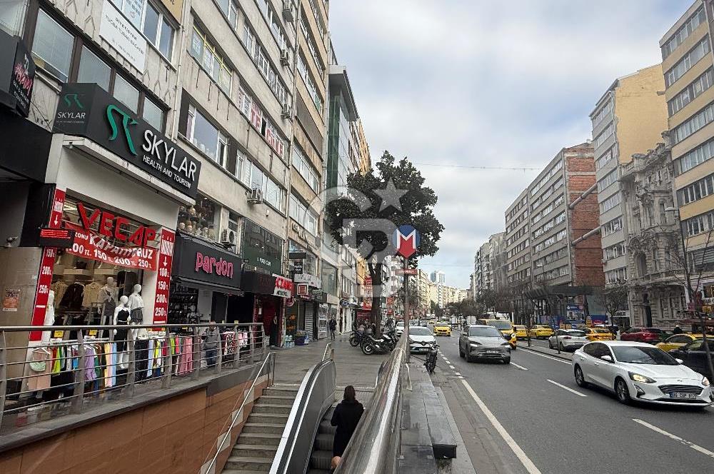 OSMANBEY METRO ÇIKIŞI ASANSÖRLÜ KİRACISIZ SATILIK 3+1 DAİRE