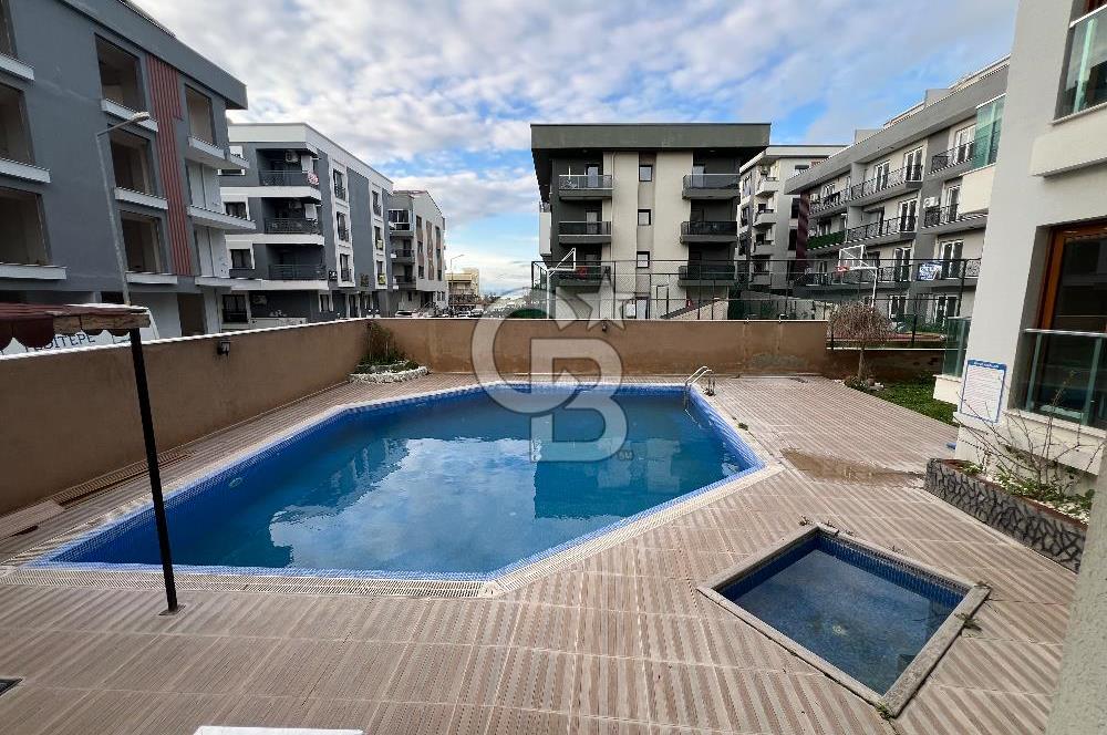 Seyrek’te Satılık Havuzlu 1+1 Daire 