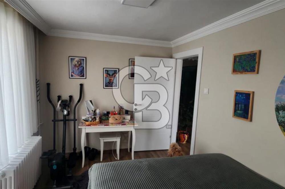 Esat'ta Eşyalı Satılık 2+1 Daire - Kızılay'a Yakın