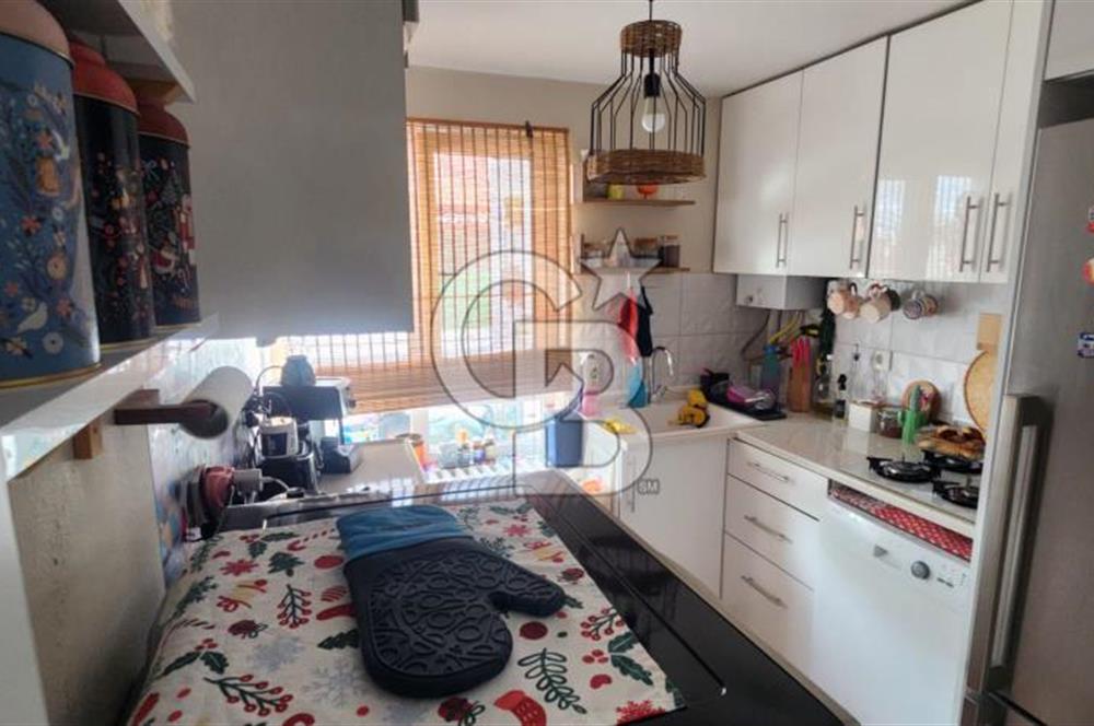 Esat'ta Eşyalı Satılık 2+1 Daire - Kızılay'a Yakın