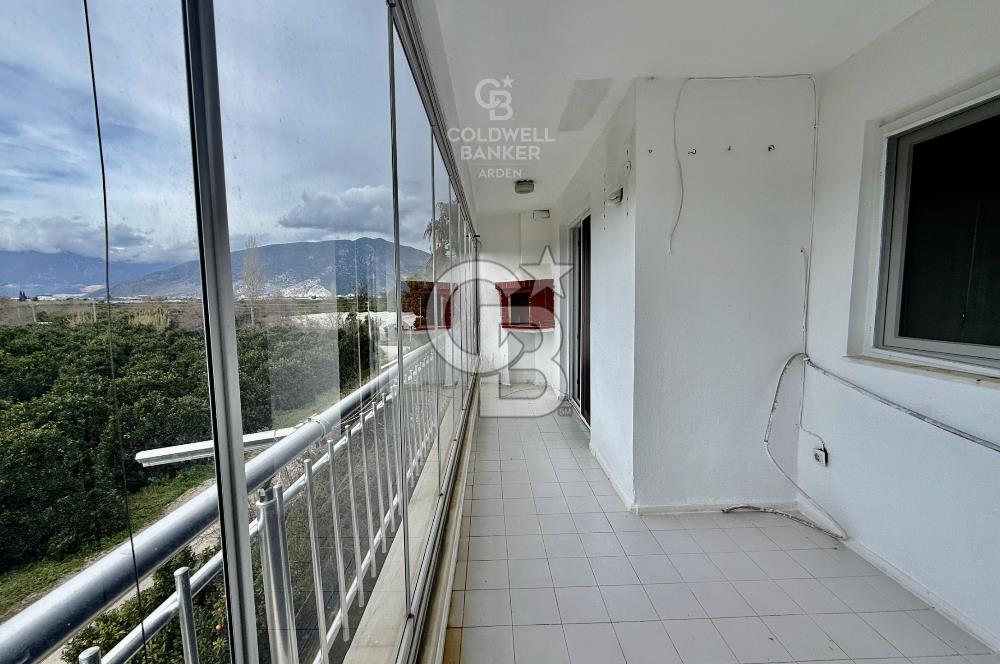 FİNİKE DE CB ARDEN DEN DENİZE YÜRÜME MESAFESİNDE SATILIK DAİRE