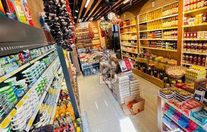 BAYRAMPAŞADA ACİL CADDEYE YAKIN İKİ KATLI SATILIK DÜKKAN