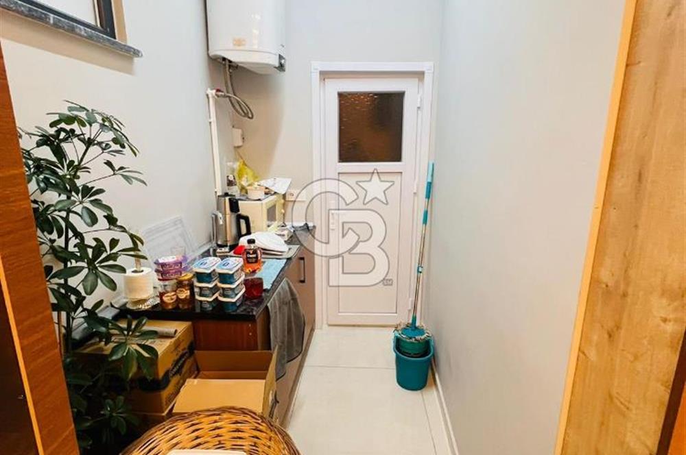 BAYRAMPAŞADA ACİL CADDEYE YAKIN İKİ KATLI SATILIK DÜKKAN