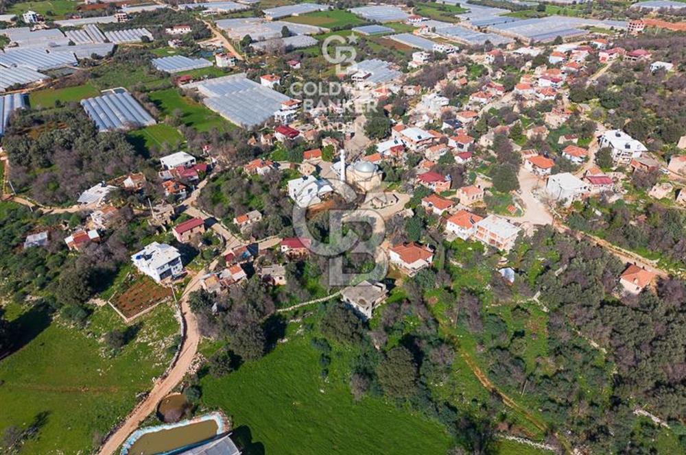 KAŞ TA CB ARDEN DEN 692m² MÜSTAKİL EV AHIR VE ARSASI 