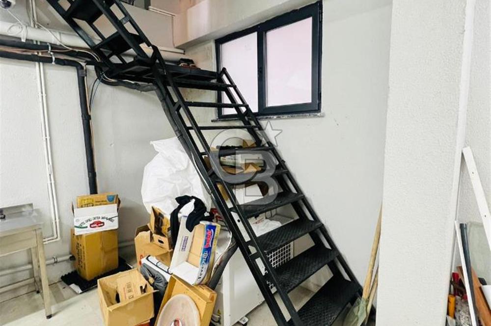 BAYRAMPAŞADA ACİL CADDEYE YAKIN İKİ KATLI SATILIK DÜKKAN