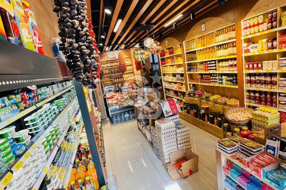 BAYRAMPAŞADA ACİL CADDEYE YAKIN İKİ KATLI SATILIK DÜKKAN