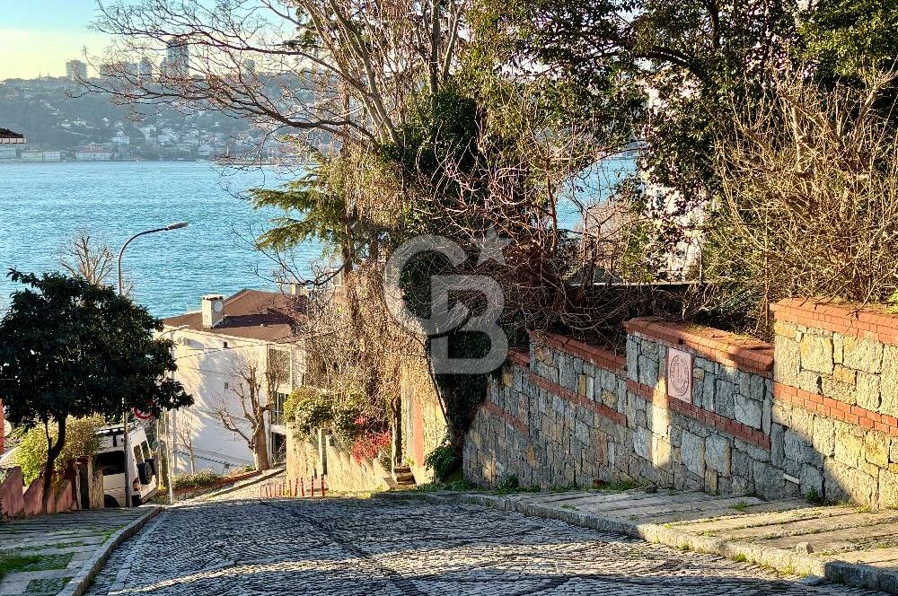 ÇENGELKÖYDE ENFES BOĞAZ MANZARALI KİRALIK 2+1 DAİRE