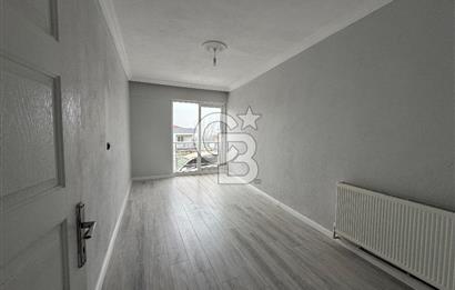 Bornova Merkez’e Yakın, Önü Açık ve Deniz Manzaralı Temiz Daire