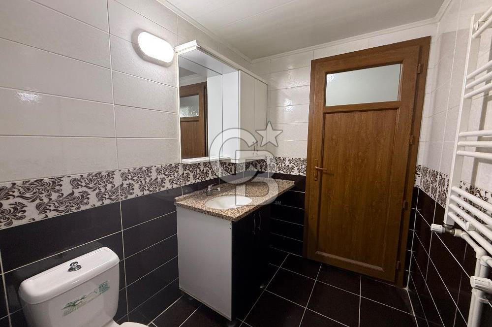 Bornova Merkez’e Yakın, Önü Açık ve Deniz Manzaralı Temiz Daire