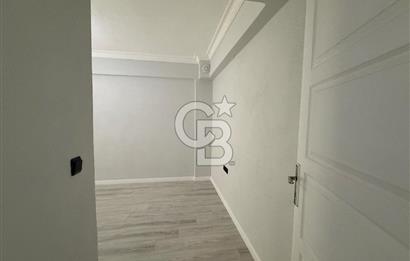 Bornova Merkez’e Yakın, Önü Açık ve Deniz Manzaralı Temiz Daire