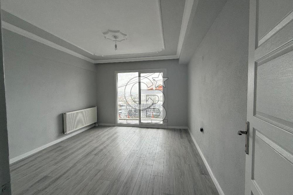 Bornova Merkez’e Yakın, Önü Açık ve Deniz Manzaralı Temiz Daire