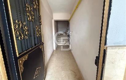 Bornova Merkez’e Yakın, Önü Açık ve Deniz Manzaralı Temiz Daire