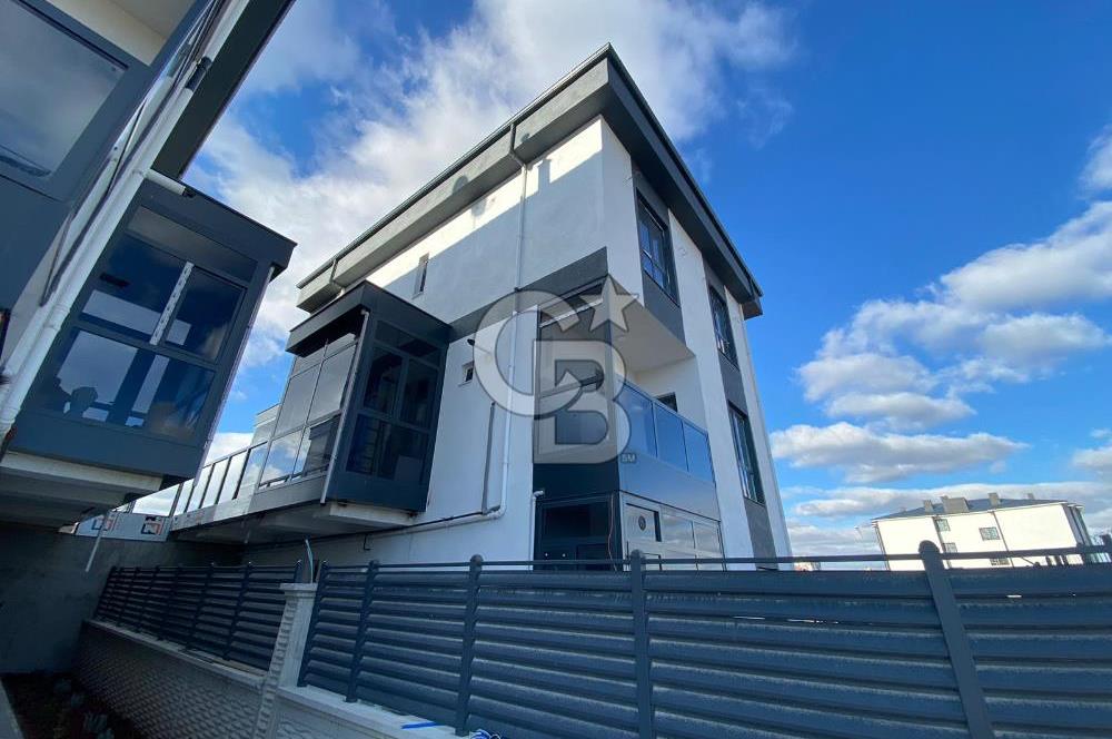 BAĞLICA ALSANCAK ARASINDA 7+2 SATILIK FULL YAPILI LÜKS VİLLA