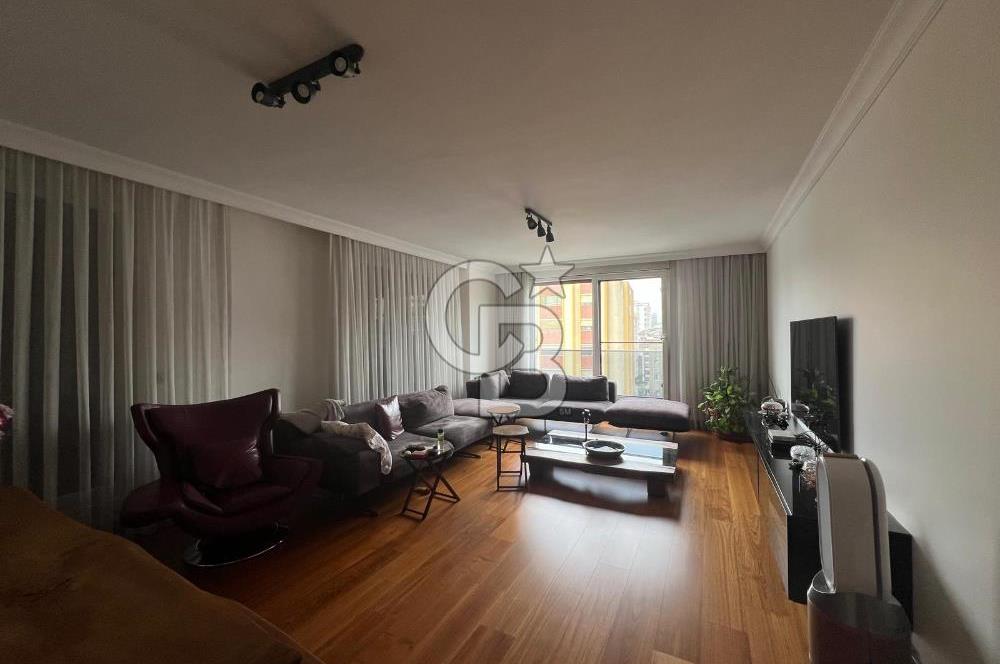 SUADİYE TÜCCAR KATİBİ SOKAK SATILIK 3 + 1 | Merkezi Konum |