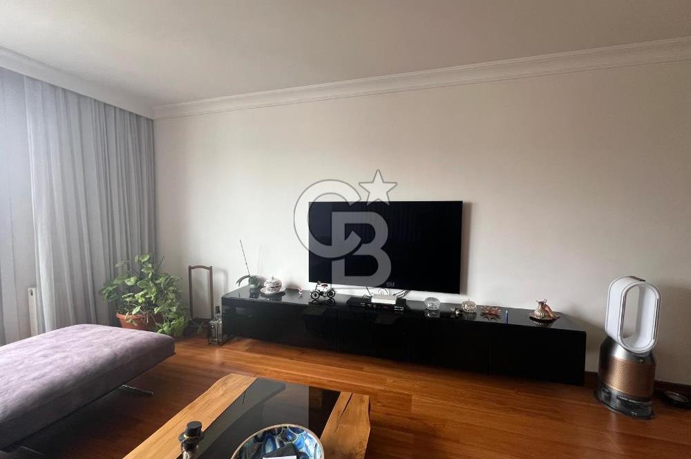 SUADİYE TÜCCAR KATİBİ SOKAK SATILIK 3 + 1 | Merkezi Konum |