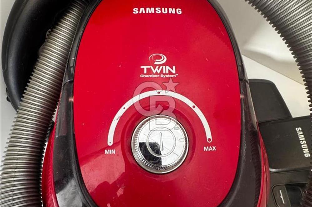 BALÇOVA ONUR MAH METRO İSTASYONUNA VE EKONOMİ ÜNİ 850 METRE