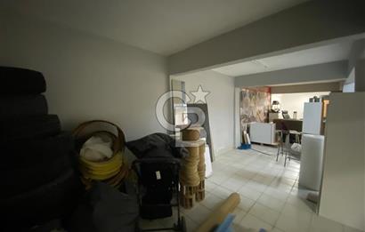 Mustafa Çağlayan'dan Küçükçekmece Gültepe'de Satılık İş Yeri