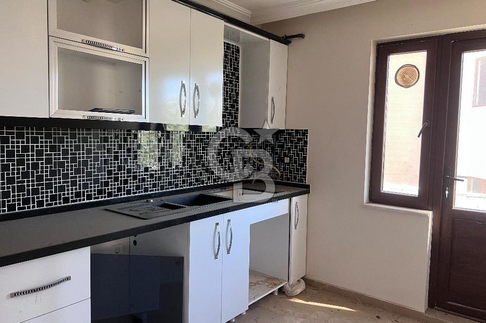 Karamürsel 4 Temmuz Mahallesi Satılık 2+1 Ara kat Dair