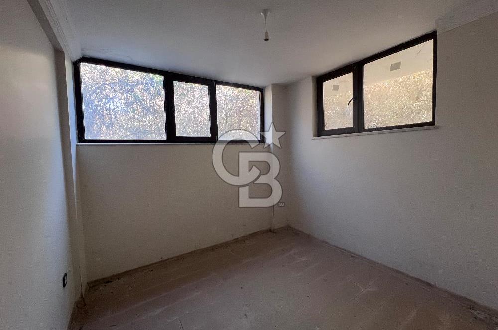 Karamürsel 4 Temmuz Mahallesi Satılık 5+1 Bahçe Dubleksi Daire