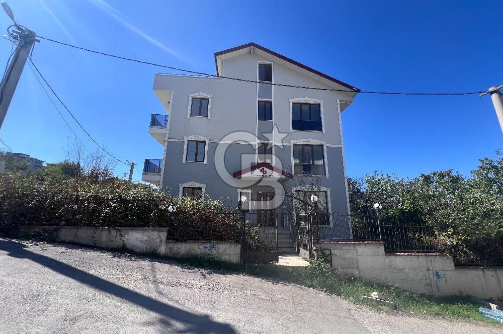 Karamürsel 4 Temmuz Mahallesi Satılık 5+1 Bahçe Dubleksi Daire
