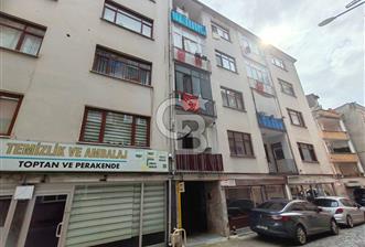 Şehrin kalbinde meydanda satılık 3+1 daire - 1 - 335667