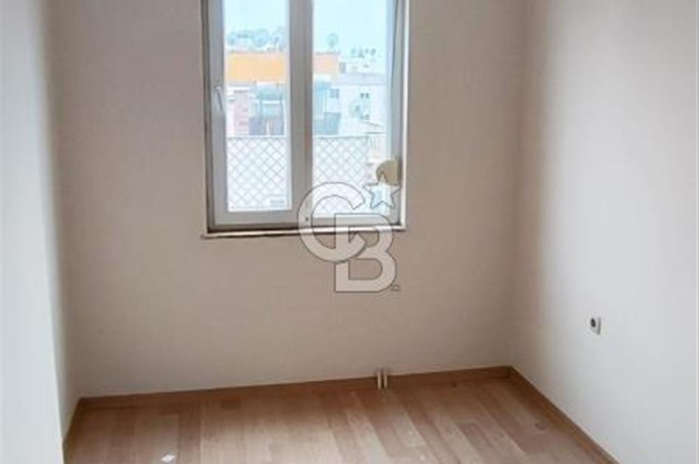 KARŞIYAKA'DA 4+1 DUBLEKS KİRALIK DAİRE - MERKEZİ KONUMDA