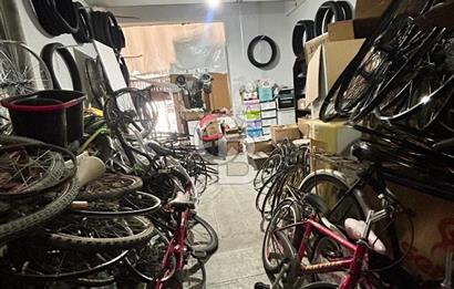 SAPANCA Çayiçi Mevkiinde SATILIK DÜKKAN