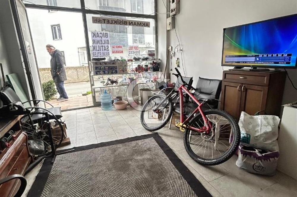 SAPANCA Çayiçi Mevkiinde SATILIK DÜKKAN