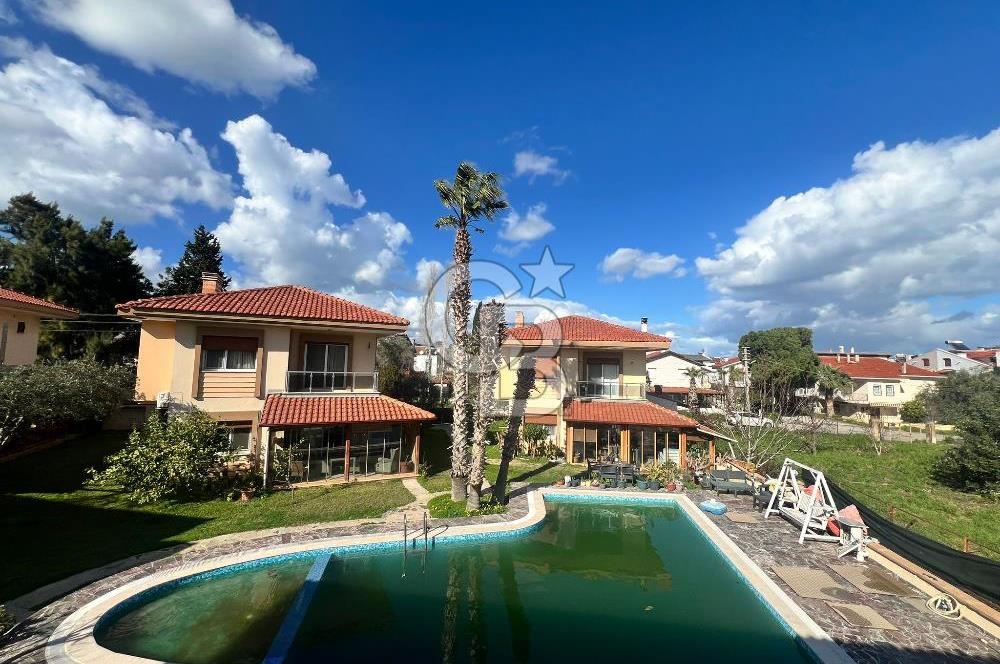 Urla Çeşmealtı'nda Havuzlu Site İçinde 3+1 Kiralık Villa