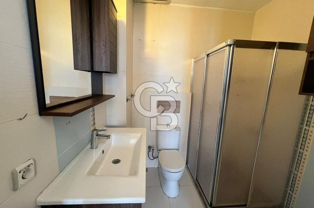 Urla Çeşmealtı'nda Havuzlu Site İçinde 3+1 Kiralık Villa