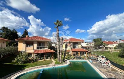 Urla Çeşmealtı'nda Havuzlu Site İçinde 3+1 Kiralık Villa