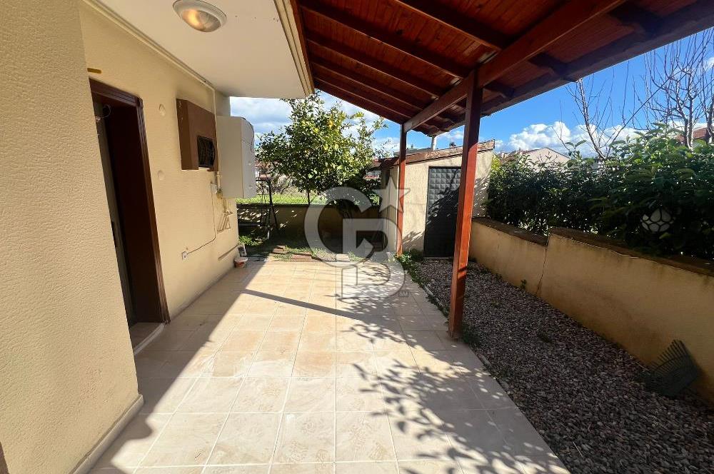 Urla Çeşmealtı'nda Havuzlu Site İçinde 3+1 Kiralık Villa