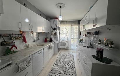 Balçova Çetin Emeç'te Köşe Konumda Manzaralı Satılık 3+1 Daire