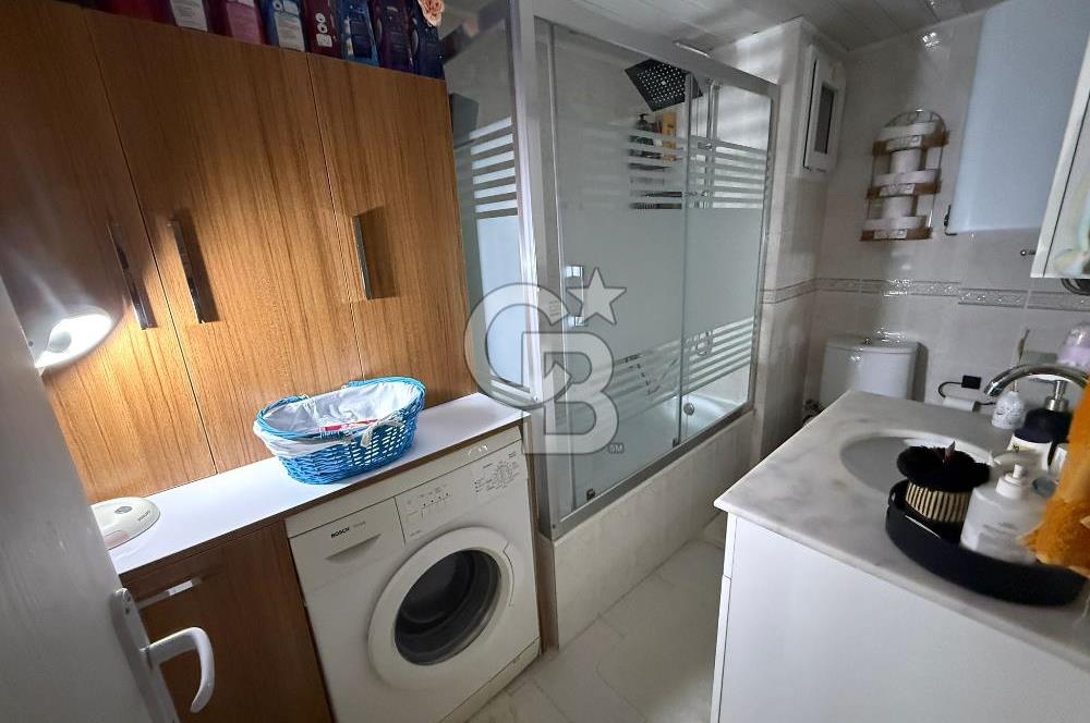 Balçova Çetin Emeç'te Köşe Konumda Manzaralı Satılık 3+1 Daire