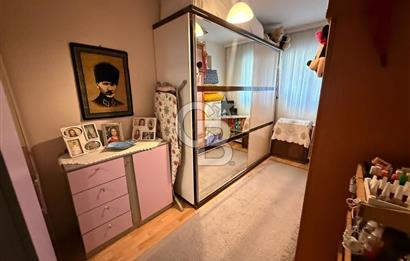 Balçova Çetin Emeç'te Köşe Konumda Manzaralı Satılık 3+1 Daire