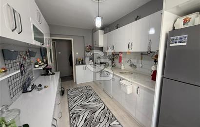 Balçova Çetin Emeç'te Köşe Konumda Manzaralı Satılık 3+1 Daire