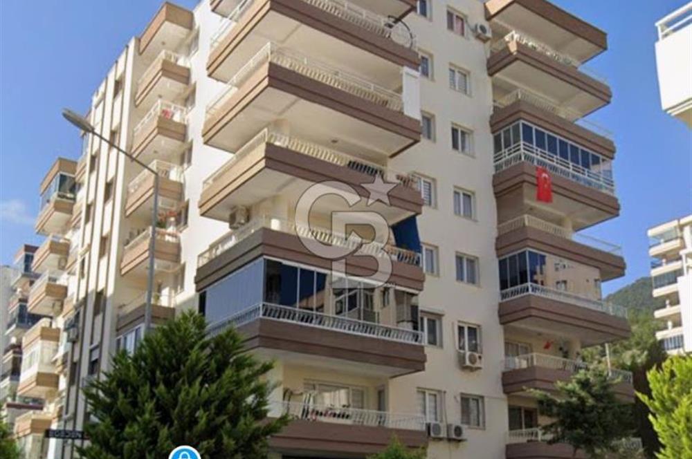 Balçova Çetin Emeç'te Köşe Konumda Manzaralı Satılık 3+1 Daire