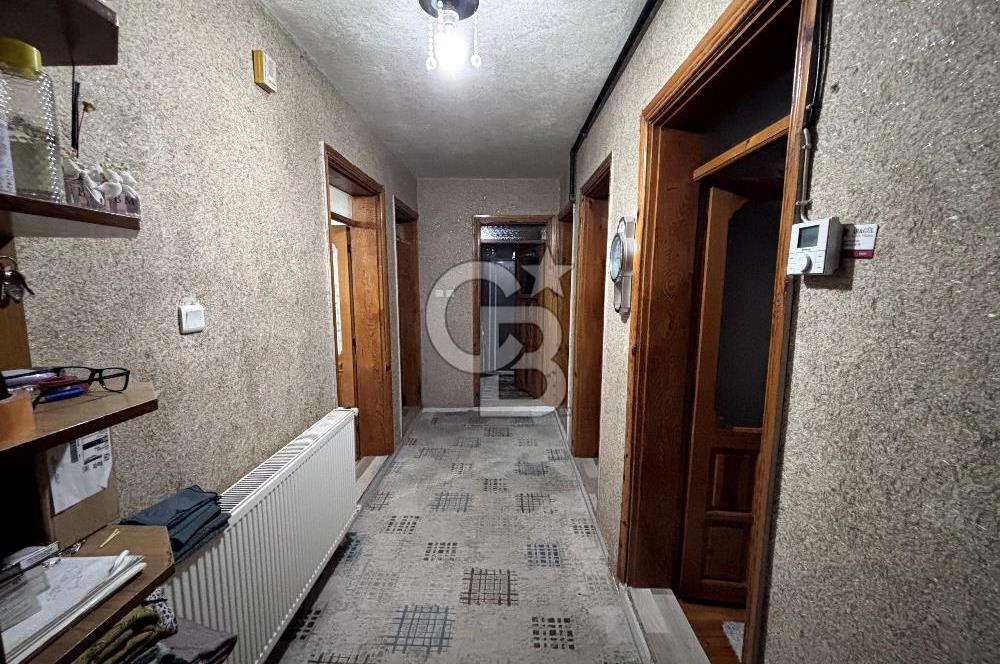 Sümer Mahallesinde Komple Satılık Bina