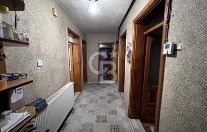 Sümer Mahallesinde Komple Satılık Bina