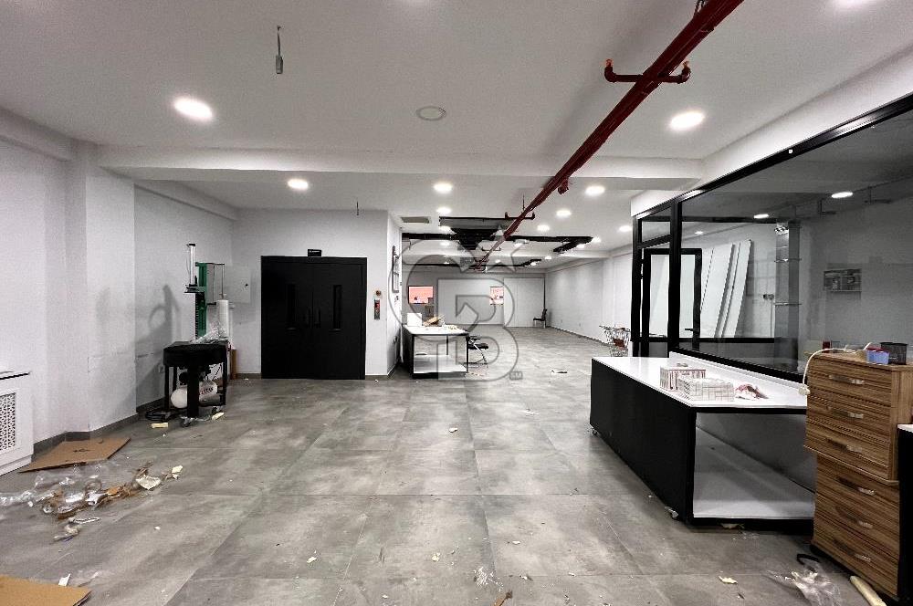 ASTOR PLAZA'DA FULL YAPILI 1000m2 LÜKS EŞYALI KİRALIK İŞ YER