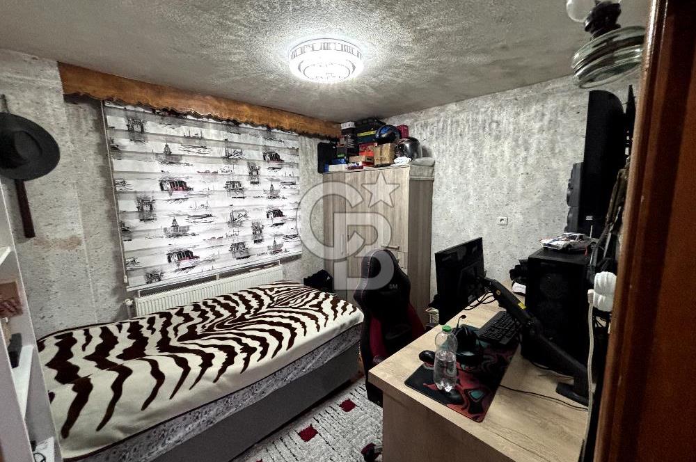 Sümer Mahallesinde Komple Satılık Bina