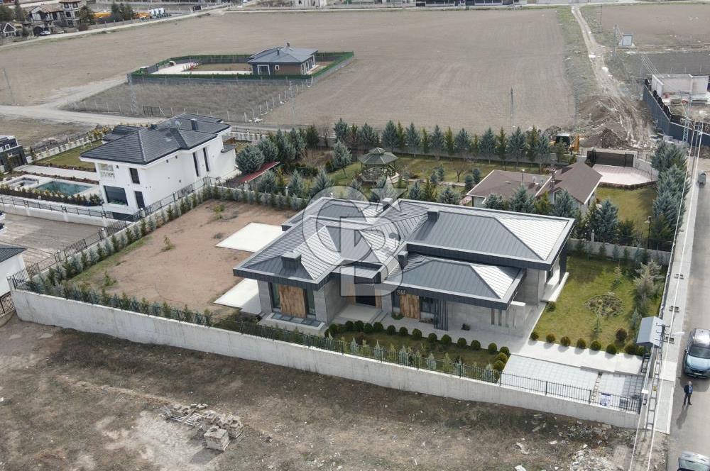 GÖLBAŞI HACILAR  1500 m² ARSA ÜZERİNDE ULTRA LÜKS MALİKANE