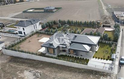 GÖLBAŞI HACILAR  1500 m² ARSA ÜZERİNDE ULTRA LÜKS MALİKANE