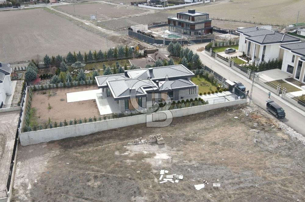 GÖLBAŞI HACILAR  1500 m² ARSA ÜZERİNDE ULTRA LÜKS MALİKANE