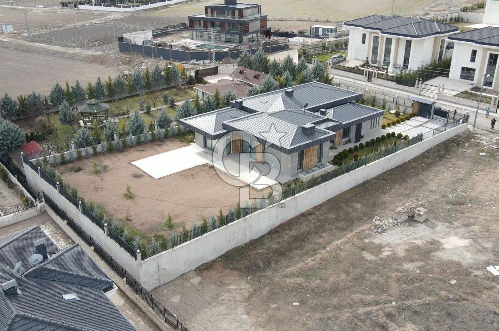 GÖLBAŞI HACILAR  1500 m² ARSA ÜZERİNDE ULTRA LÜKS MALİKANE